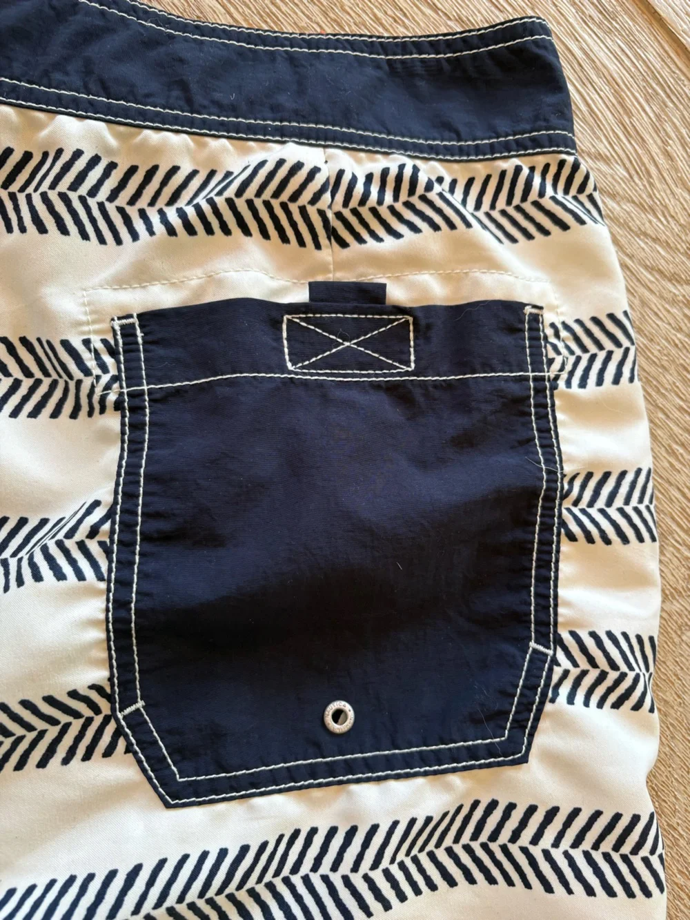 Nautica Navy Chevron Stripe Board Shorts Swim Trunks Orange Trim